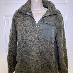 Abercrombie & Fitch Sherpa 1/4 pullover XS 
1/4 pullover sweatshirt xs preowned